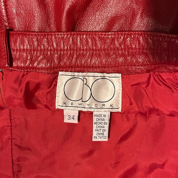 CBO New York Red w/ Gold Flakes Pencil Skirt - Picture 8 of 8